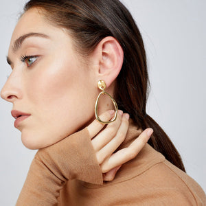 
                  
                    Load image into Gallery viewer, Clover Earrings
                  
                