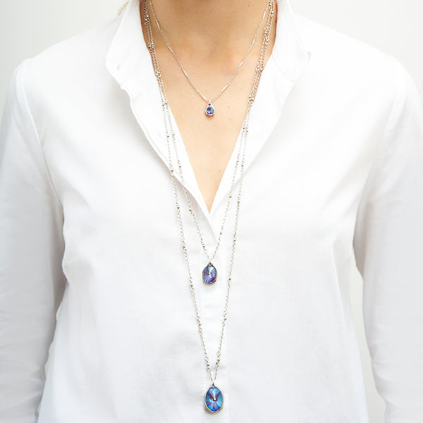 
                  
                    Load image into Gallery viewer, Moonbeam Necklace (long)
                  
                