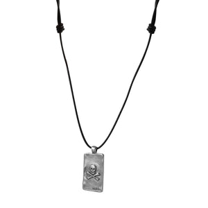 
                  
                    Load image into Gallery viewer, Skull Necklace (Double sided)
                  
                